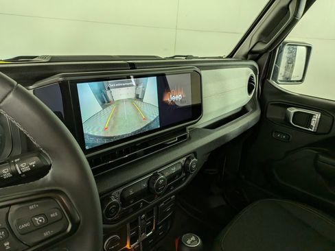 Certified 2025 Jeep Wrangler Unlimited Sport S 4xe image 25