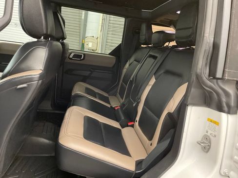 Used 2024 Ford Bronco Wildtrak AWD/4WD image 21