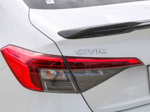 Used 2024 Honda Civic Sport image 10