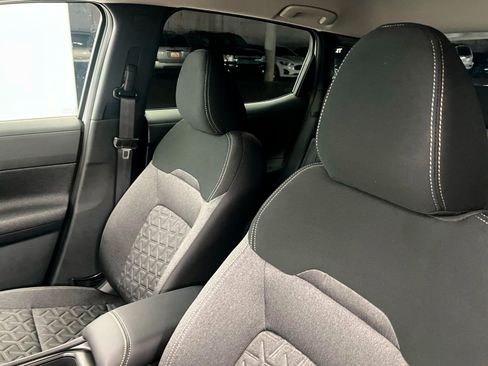 New 2025 Nissan Kicks SV w/ Charging Package image 16