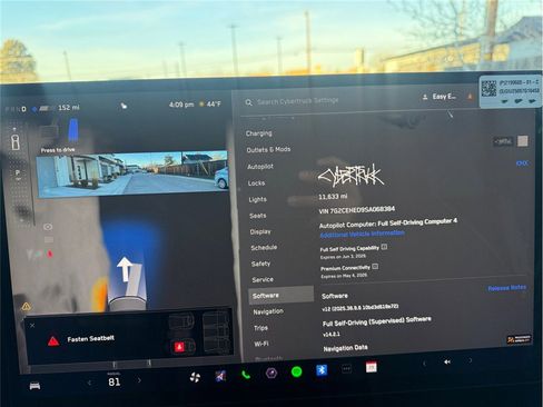 Used 2025 Tesla Cybertruck AWD Crew Cab image 18