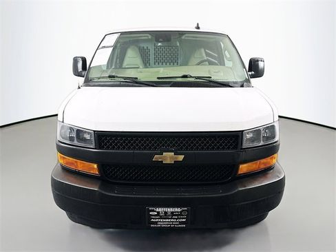 Used 2021 Chevrolet Express 3500 w/ Driver Convenience Package image 2