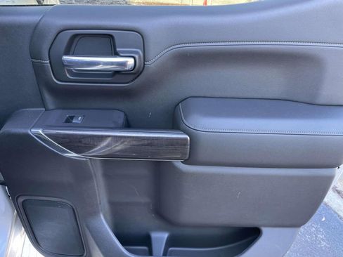 Used 2019 Chevrolet Silverado 1500 LTZ image 42