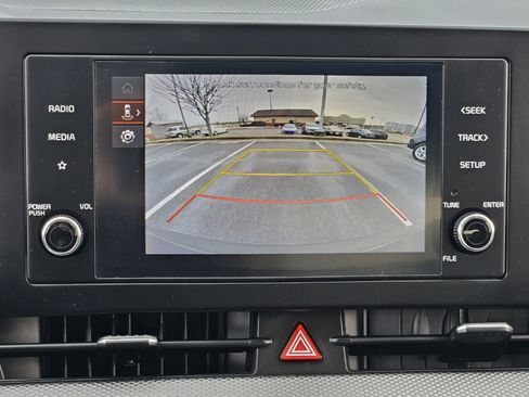 Used 2024 Kia Sportage LX image 22