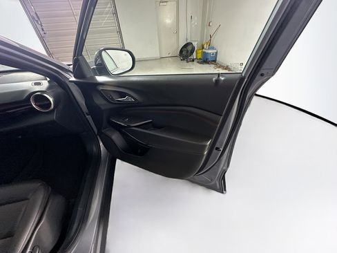 Used 2024 Chevrolet Trax RS w/ Driver Confidence Package image 30