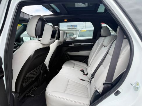 Used 2014 Kia Sorento SX w/ 3rd Row Package AWD/4WD image 35