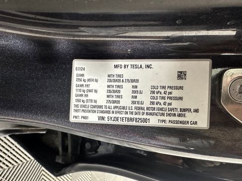 Used 2024 Tesla Model 3 Performance image 26