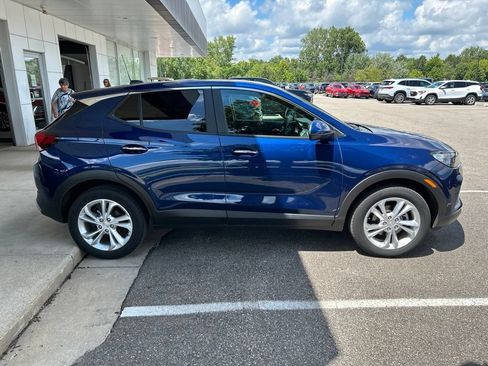 Used 2023 Buick Encore GX Preferred w/ Cold Weather Comfort Package FWD image 13