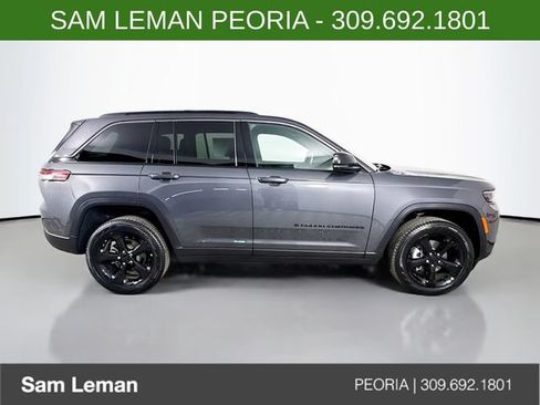 New 2026 Jeep Grand Cherokee Limited w/ Limited Altitude Package AWD/4WD image 8