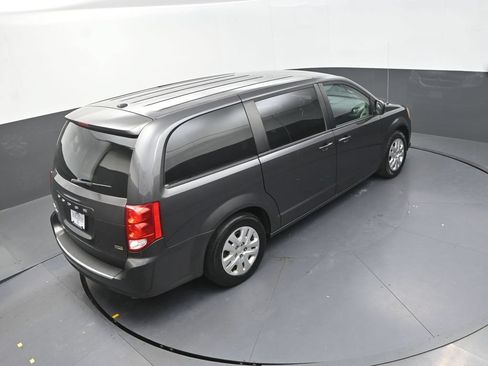 Used 2018 Dodge Grand Caravan SE w/ UConnect Hands-Free Group FWD image 21