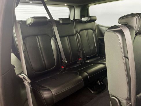 Used 2024 Jeep Wagoneer Series II w/ Flexible Seating Group AWD/4WD image 26