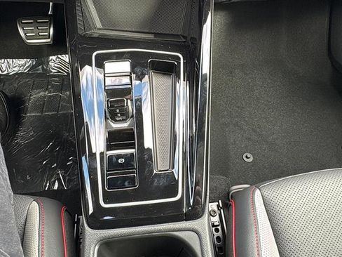 New 2026 Volkswagen GTI SE FWD image 25