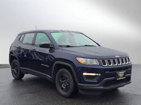Used 2018 Jeep Compass Sport image 1