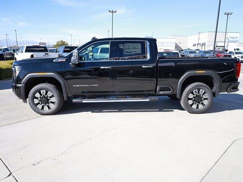 New 2026 GMC Sierra 3500 Denali w/ Technology Package image 3
