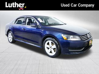Used 2013 Volkswagen Passat 2.5 SE video 1