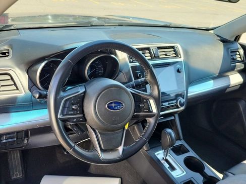 Used 2018 Subaru Outback 2.5i Premium AWD/4WD image 8