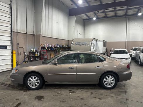 Used 2006 Buick LaCrosse CXL image 2