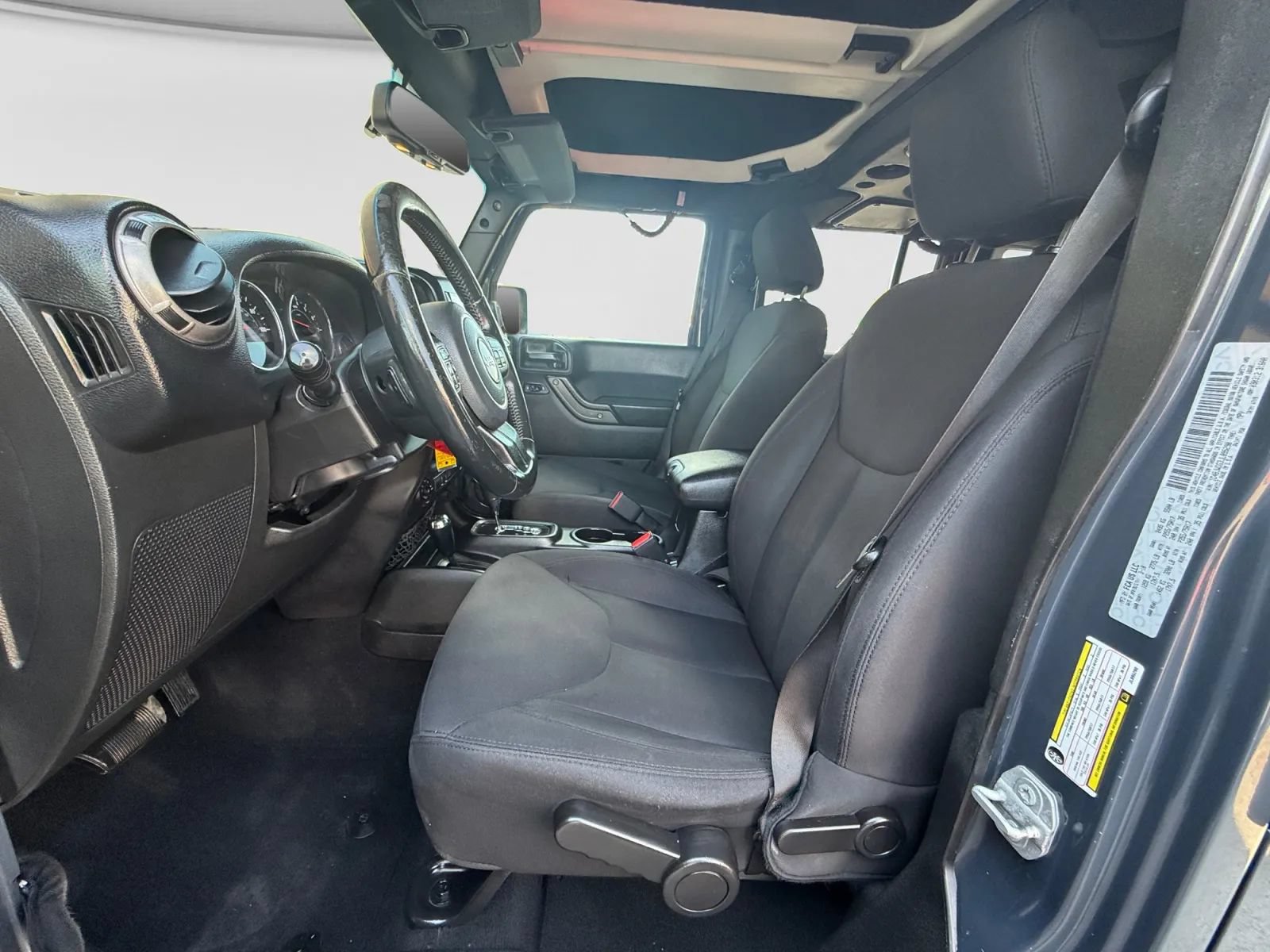 Used 2018 Jeep Wrangler Unlimited Sport S AWD/4WD image 13