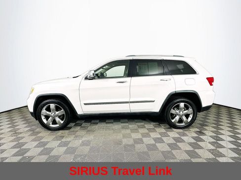 Used 2011 Jeep Grand Cherokee Limited w/ Luxury Group II AWD/4WD image 7