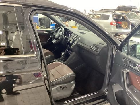 Used 2024 Volkswagen Tiguan SEL R-Line AWD/4WD image 11