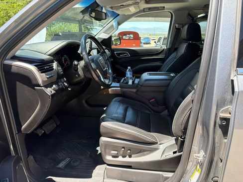 Used 2019 GMC Yukon Denali w/ Denali Ultimate Package AWD/4WD image 10