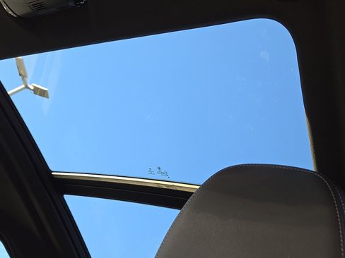 Used 2023 BMW X3 xDrive30i w/ Premium Package image 15