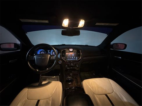 Used 2014 Chrysler 300 Uptown Edition w/ Quick Order Package 22M image 37