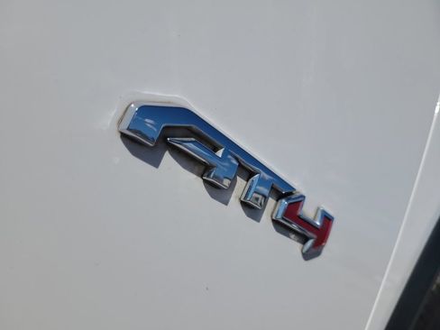 Used 2021 GMC Acadia AT4 w/ Technology Package image 17