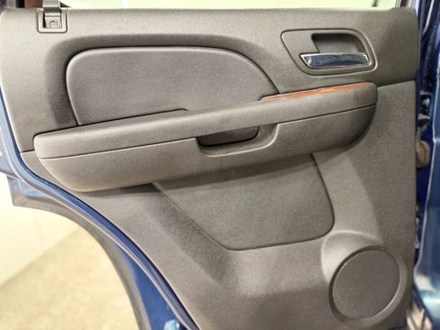 Used 2007 GMC Yukon SLT w/ SLT Preferred Equipment Group image 33