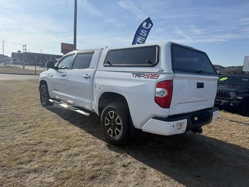 Used 2016 Toyota Tundra SR5 image 5