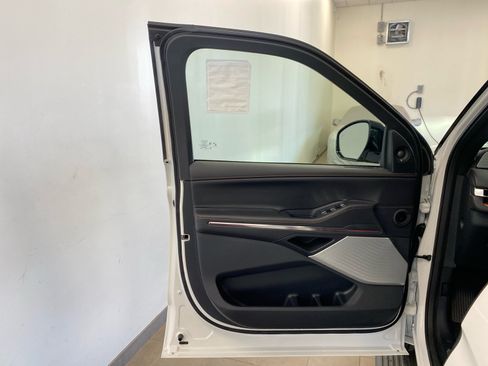 New 2026 Lincoln Navigator Black Label AWD/4WD image 19