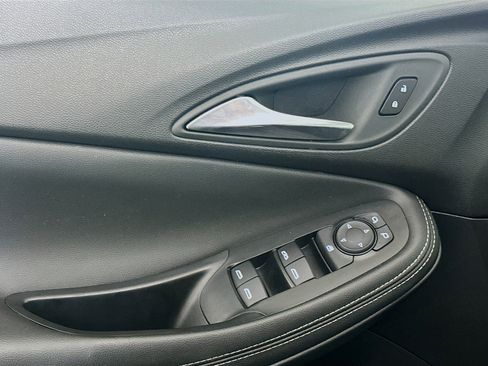 Used 2025 Buick Encore GX Preferred image 15