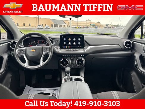 Used 2025 Chevrolet Blazer LT FWD image 15