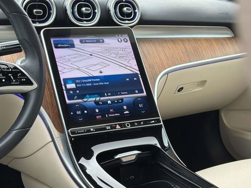 Used 2023 Mercedes-Benz C 300 Sedan image 8