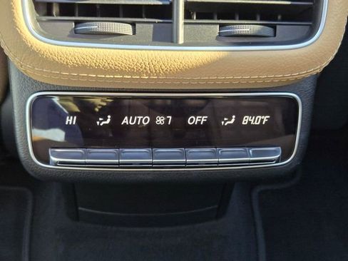 Used 2024 Mercedes-Benz GLS 580 4MATIC image 37