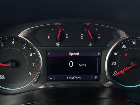 Used 2020 Chevrolet Traverse LT image 40