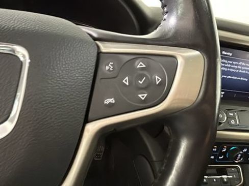 Used 2021 GMC Acadia Denali AWD/4WD image 16