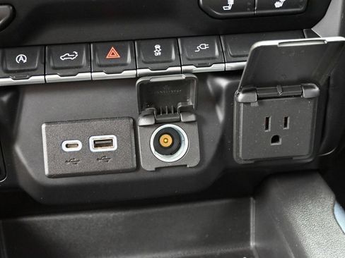 Used 2021 Chevrolet Silverado 1500 LT Trail Boss w/ Convenience Package II AWD/4WD image 10