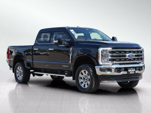Used 2025 Ford F350 Lariat w/ Chrome Package AWD/4WD image 7