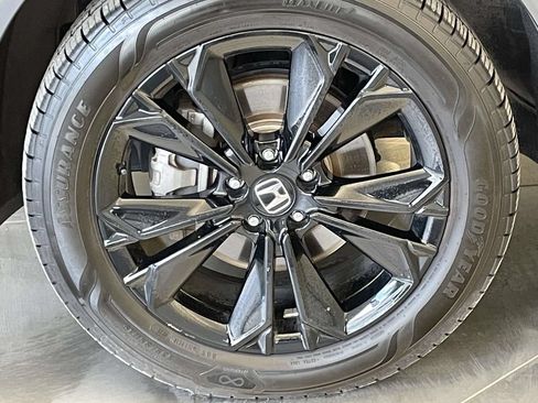 Used 2024 Honda CR-V Sport Touring image 12