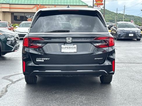 Used 2025 Honda Odyssey Sport-L image 4