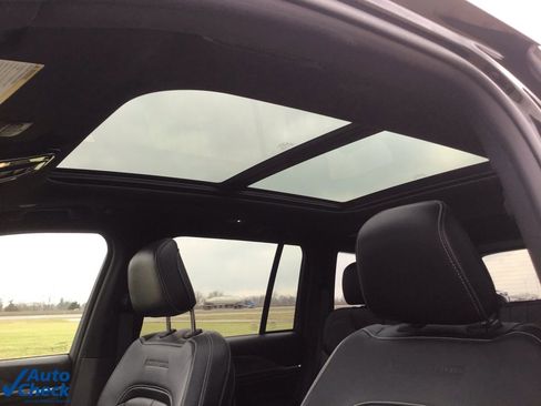 Used 2022 Jeep Grand Cherokee Overland image 48