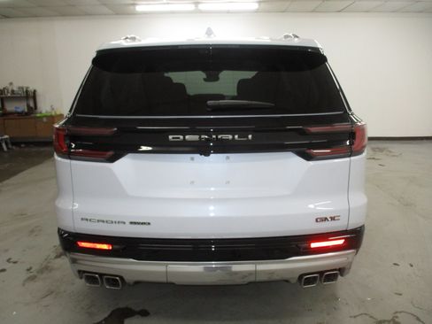 New 2026 GMC Acadia Denali w/ Super Cruise Package AWD/4WD image 7