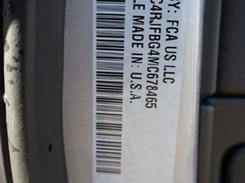 Used 2021 Jeep Grand Cherokee Limited image 35