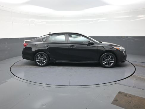 Used 2021 Kia Forte GT-Line image 2