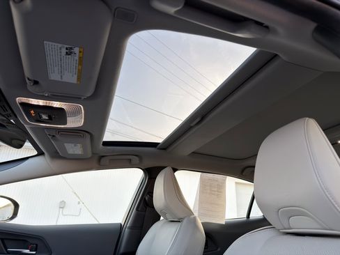 Used 2024 Toyota Prius Limited image 51
