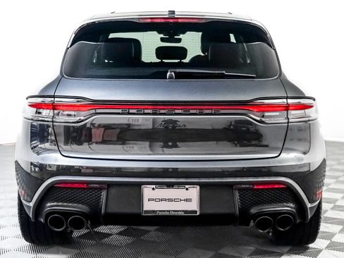 Certified 2025 Porsche Macan image 11