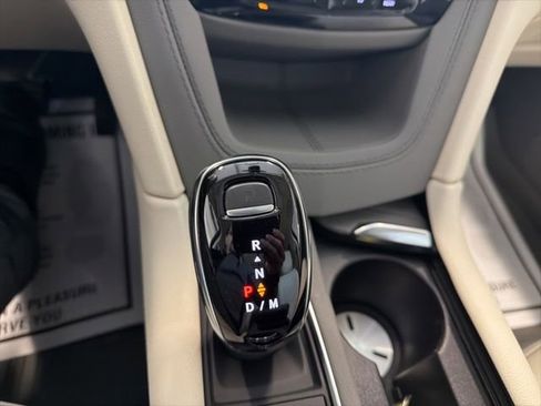 Used 2024 Cadillac XT6 Premium Luxury w/ LPO, Floor Liner Package AWD/4WD image 31