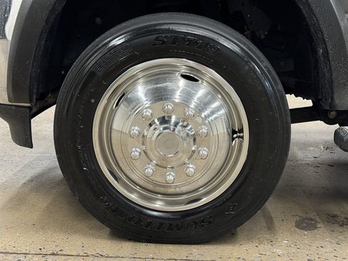 Used 2022 RAM 4500 Tradesman w/ Chrome Appearance Group AWD/4WD image 6
