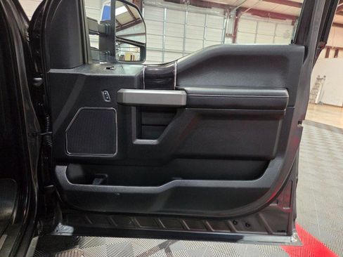 Used 2020 Ford F350 Platinum image 36